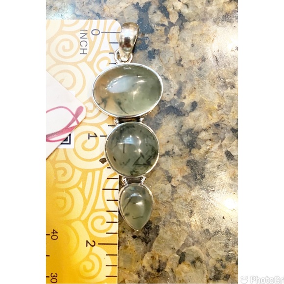 Gorgeous 3 Stone Prehnite Pendant set in 925 Sterling Silver - Picture 4 of 4